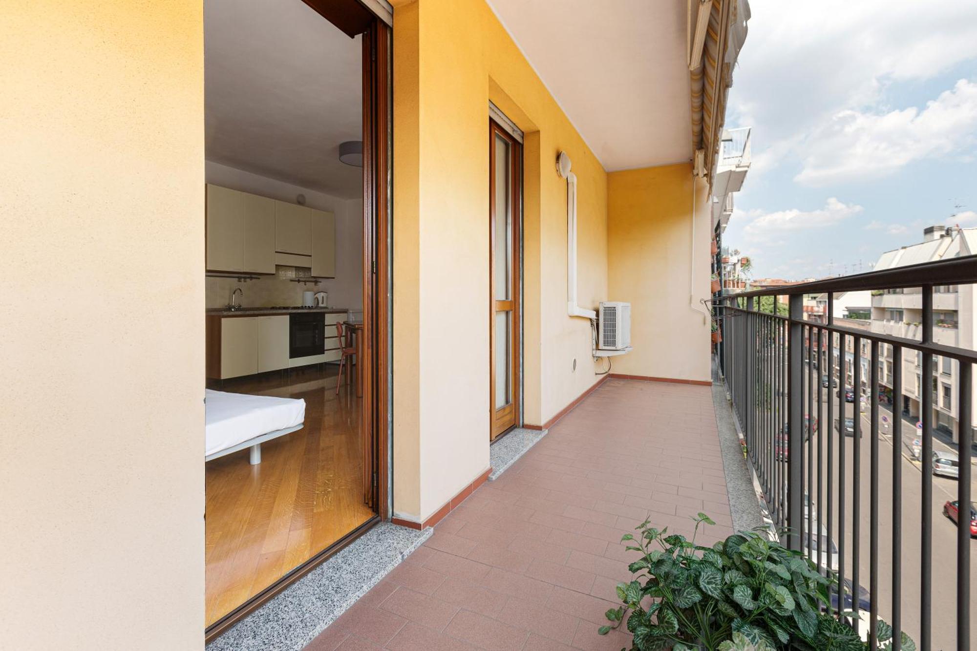 Cosy Studio With Balcony & Private Garage Milaan Buitenkant foto