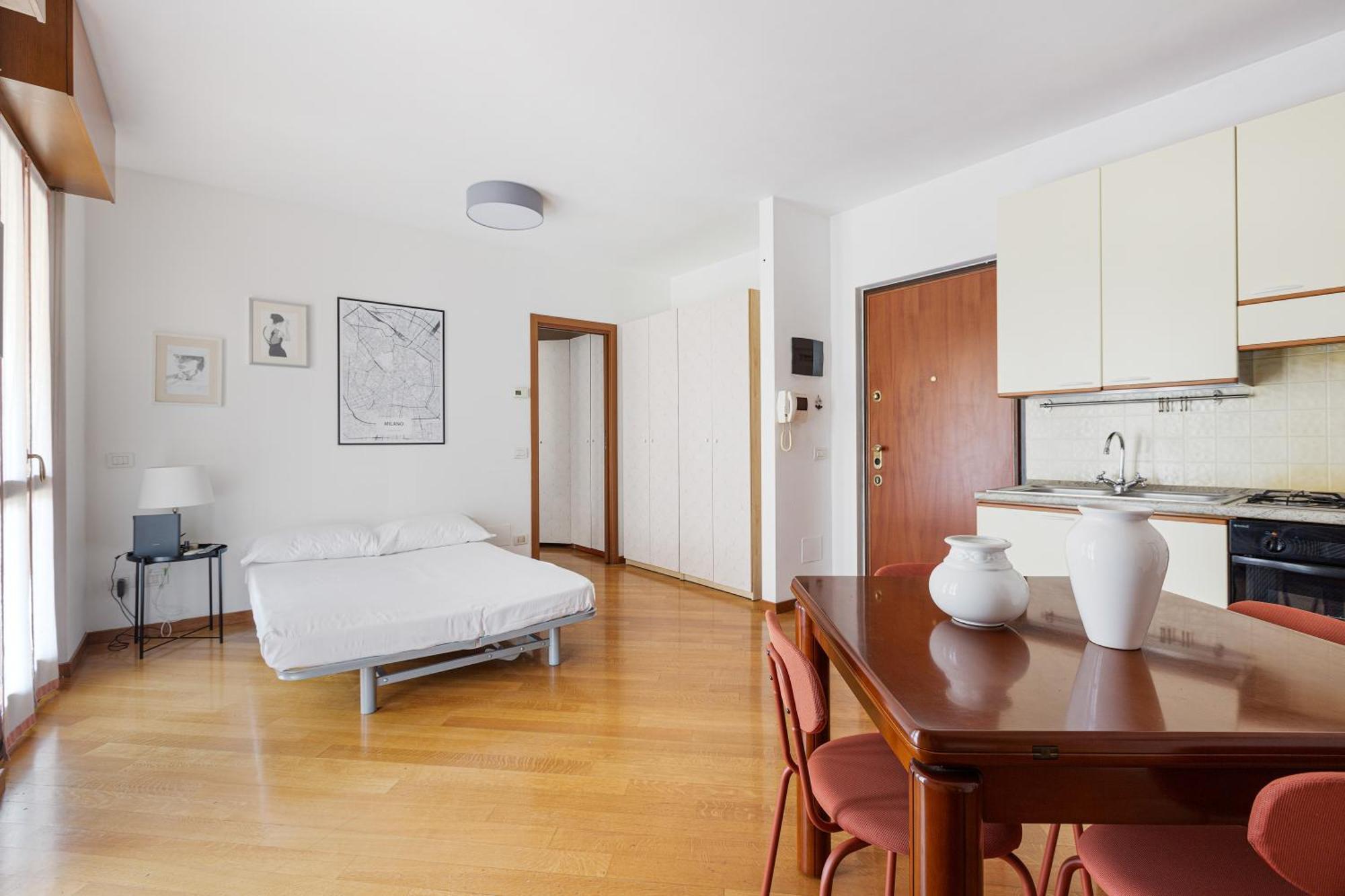 Cosy Studio With Balcony & Private Garage Milaan Buitenkant foto