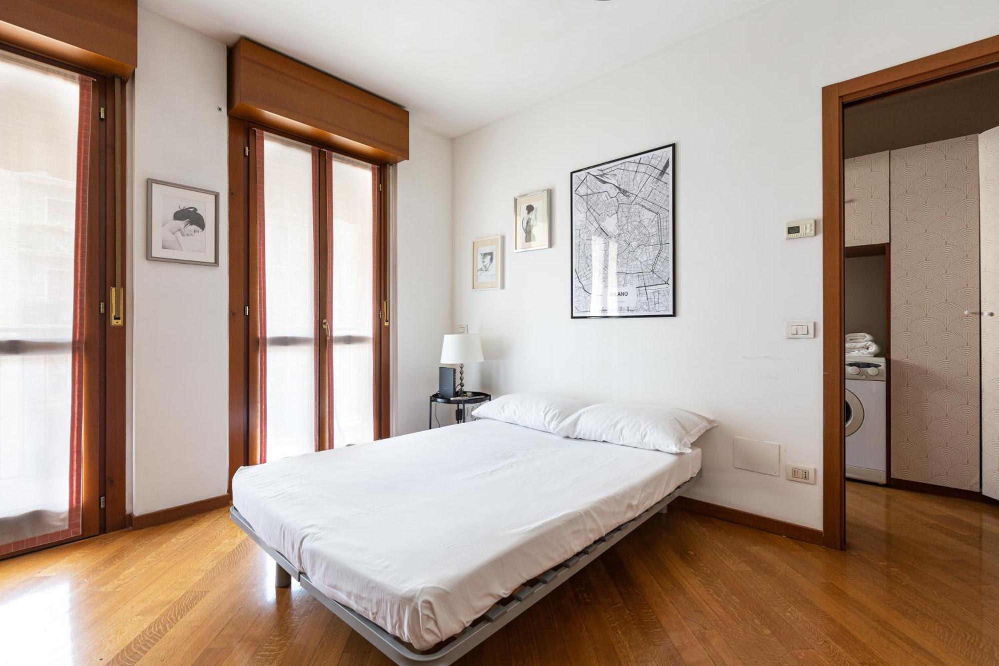 Cosy Studio With Balcony & Private Garage Milaan Buitenkant foto
